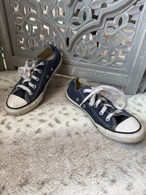 Blue Converse sneakers boys size 1 skater California school blokecore summer